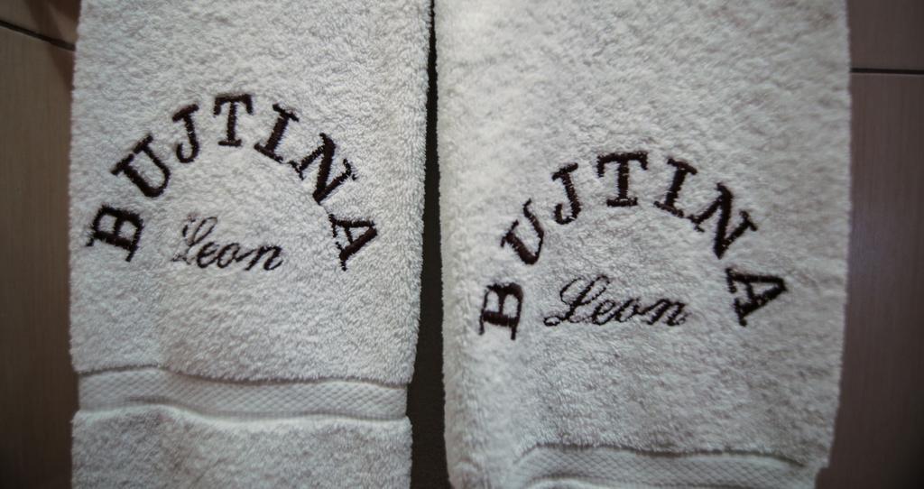 Bujtina Leon'S Apartments コルチャ エクステリア 写真